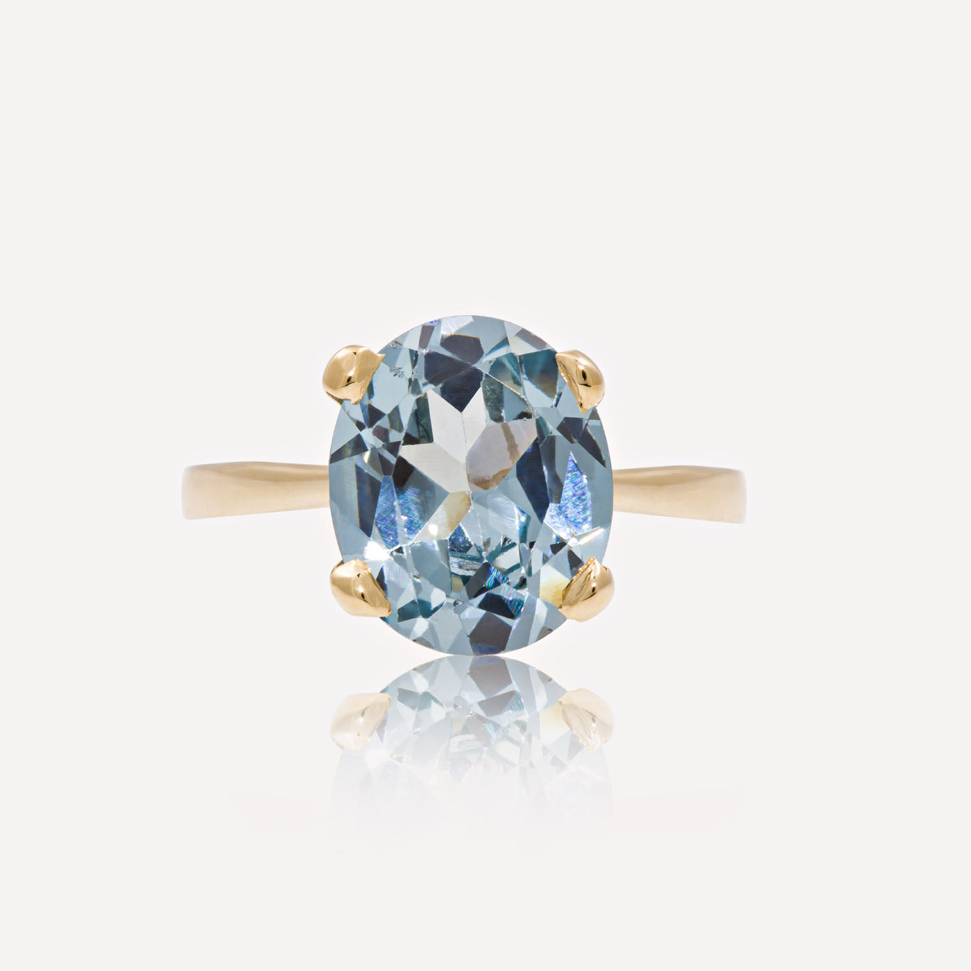 9ct Yellow Gold Oval Blue Topaz Dress Ring
